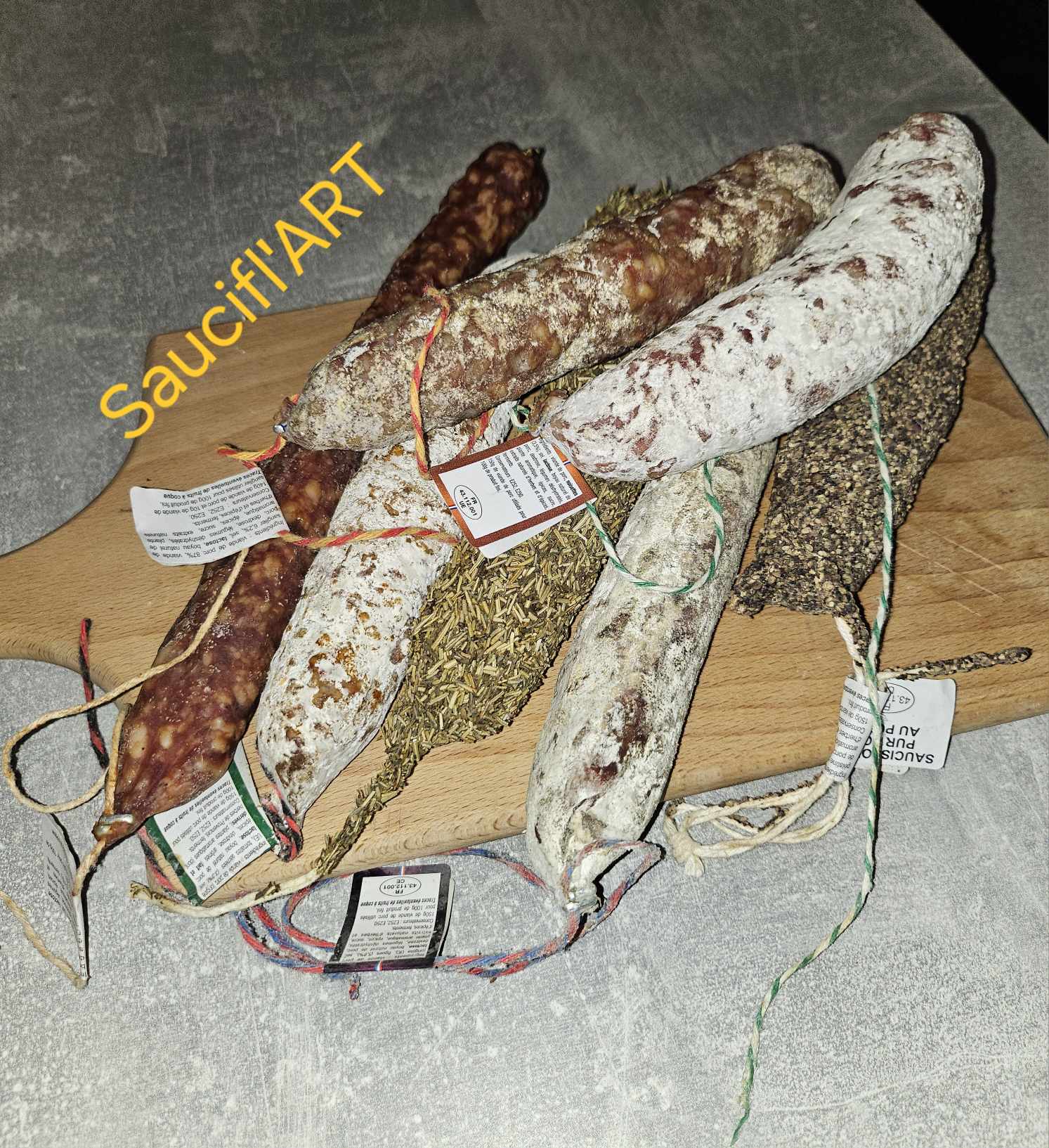 "Lot de 6 saucissons secs d'Auvergne"